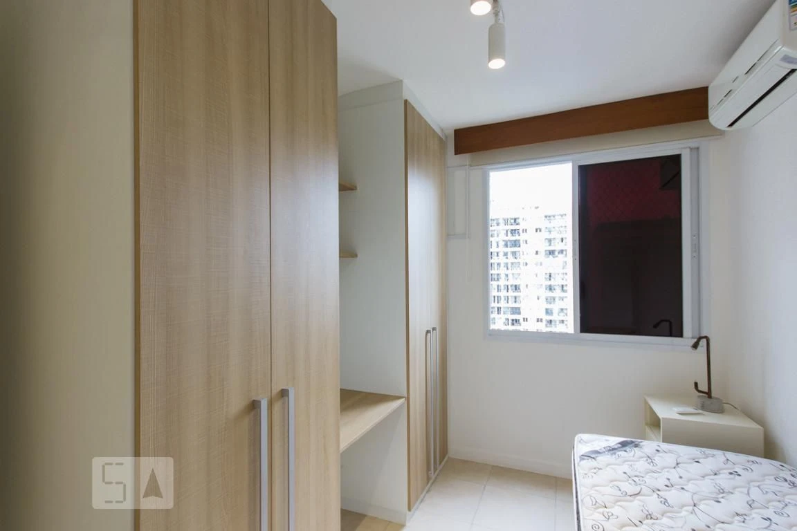 60 m² apartment with a walk-in closet and a home office — photo 31