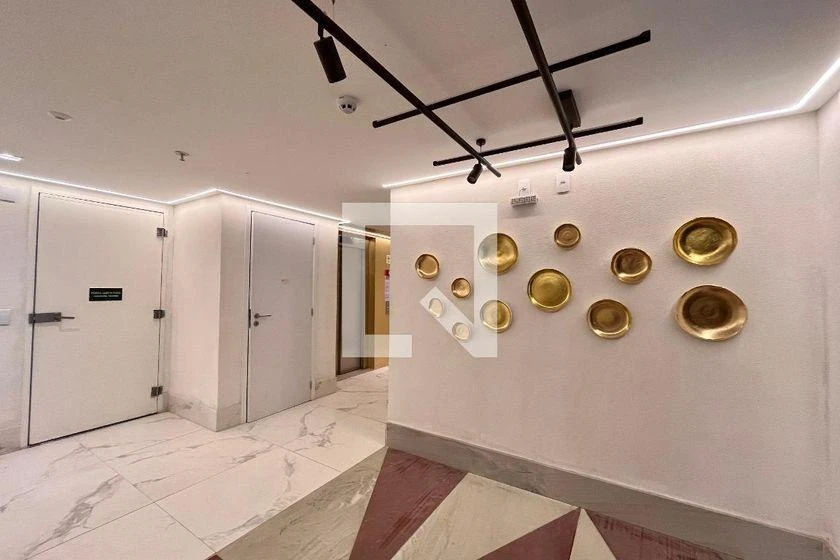 1-bedroom unfurnished apartment with enclosed balcony — photo 30