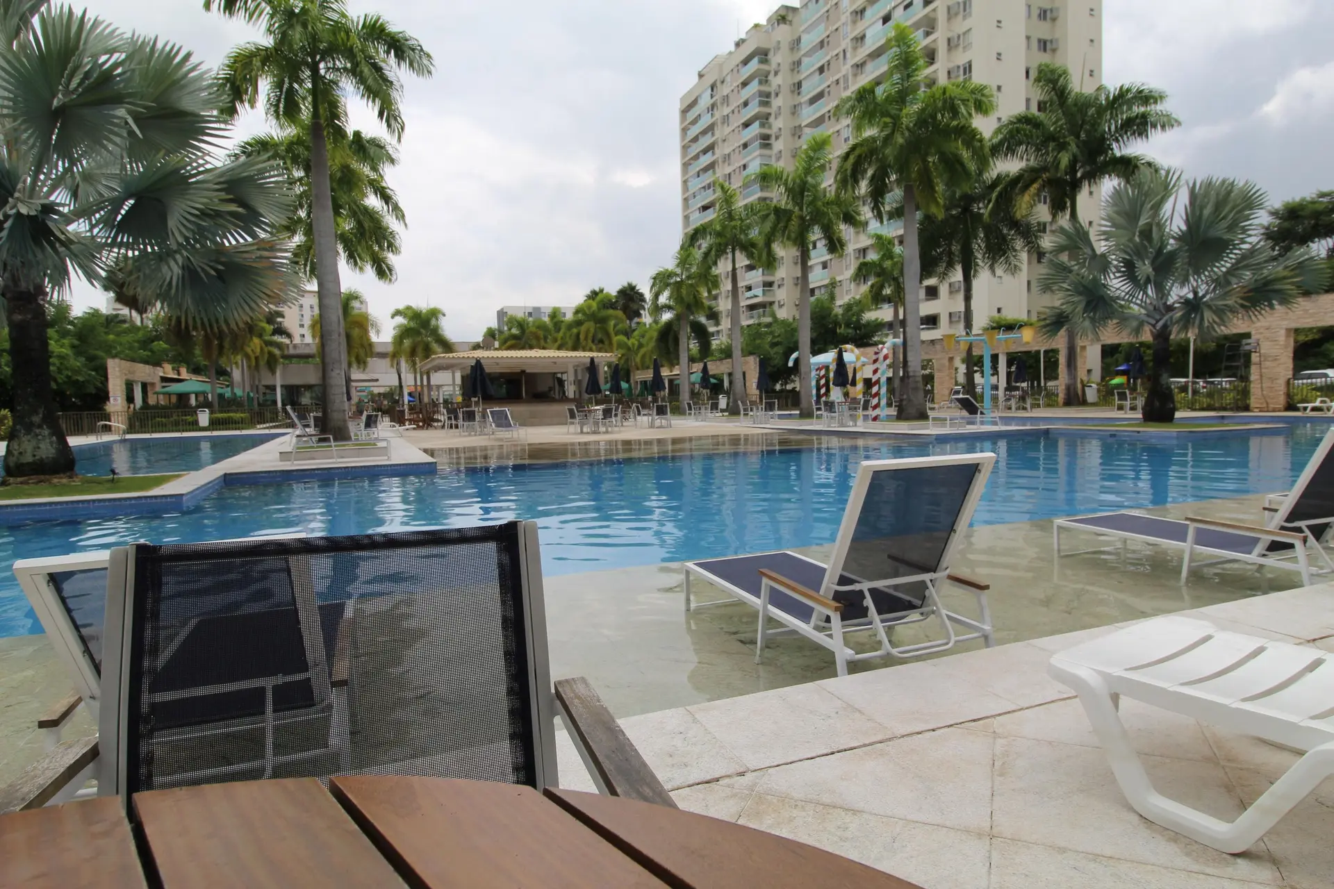 Apartment with 3 bedrooms and 2 bathrooms plus balcony — photo 22