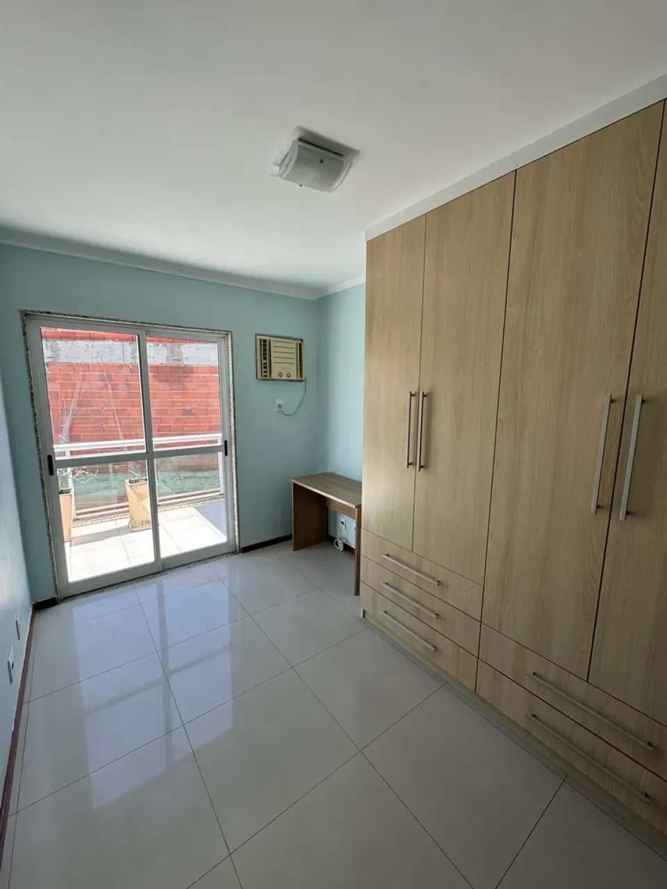 Apartamento com 4 quartos e cozinha separada fechada — photo 10