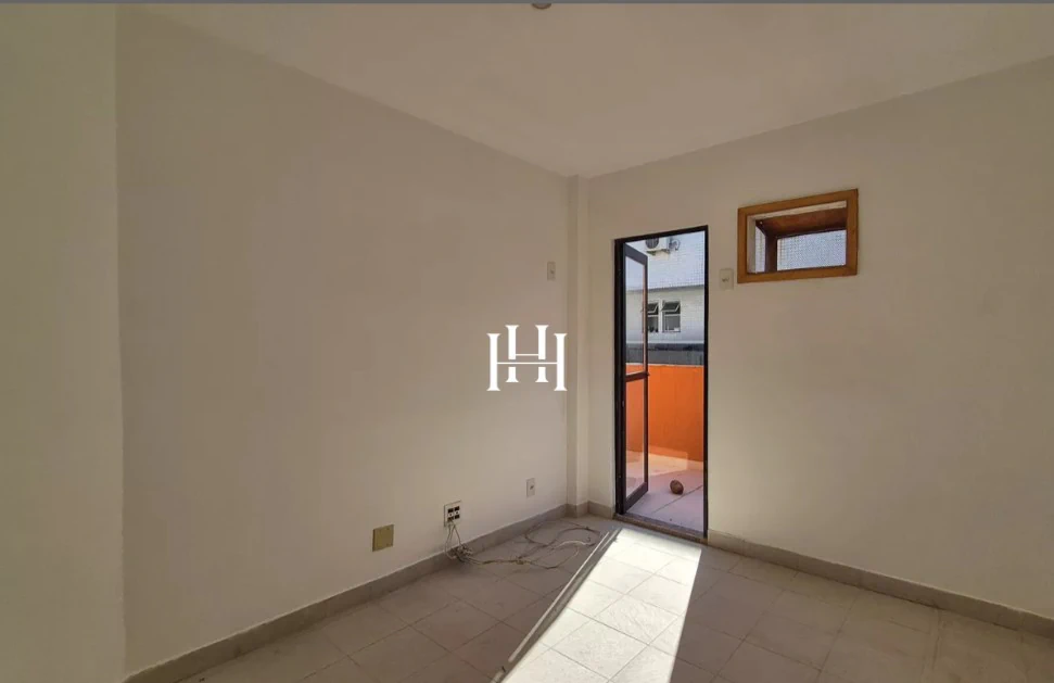 180 m² apartment with 2 bedrooms and integrated open kitchen — photo 9