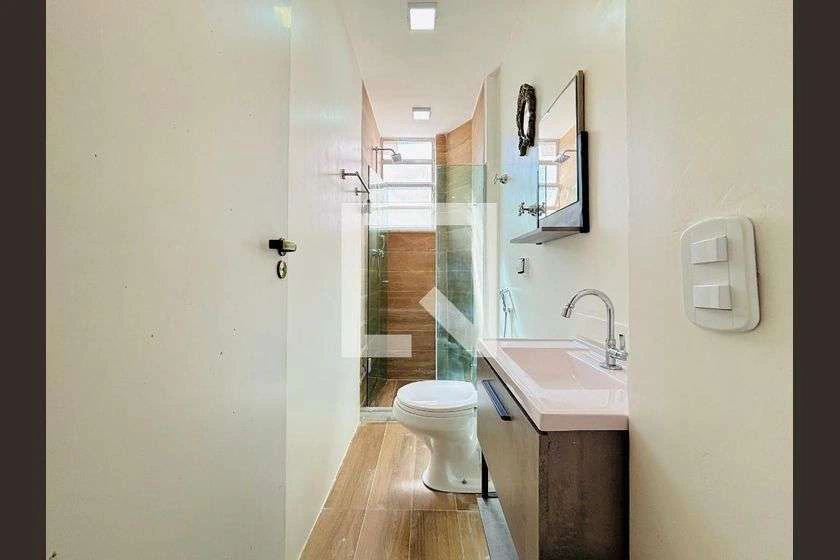 142 m² rental apartment with 3 bedrooms and separate kitchen — photo 25