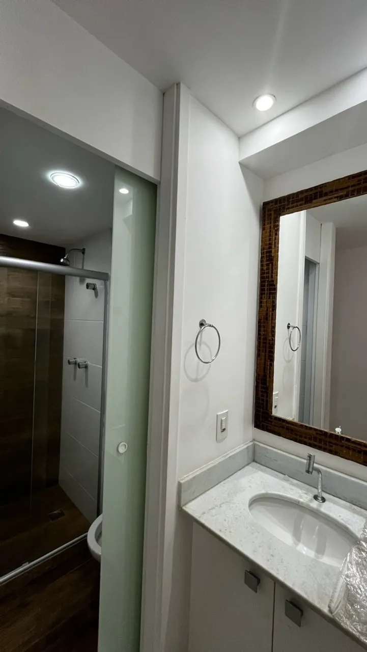 2-bedroom apartment in a building with a gym — photo 5