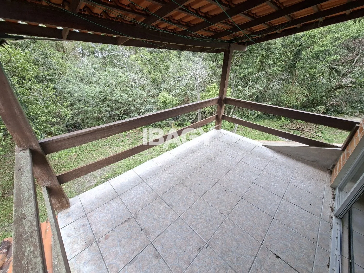 4-bedroom house with a mountain view — photo 10