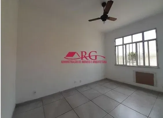 Apartment with 2 bedrooms and a fitted kitchen — photo 2