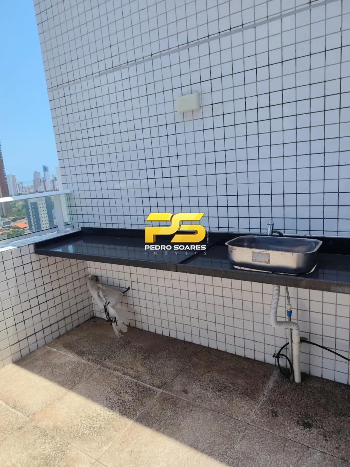 Квартира 186 м² с джакузи и застеклённым балконом — photo 24