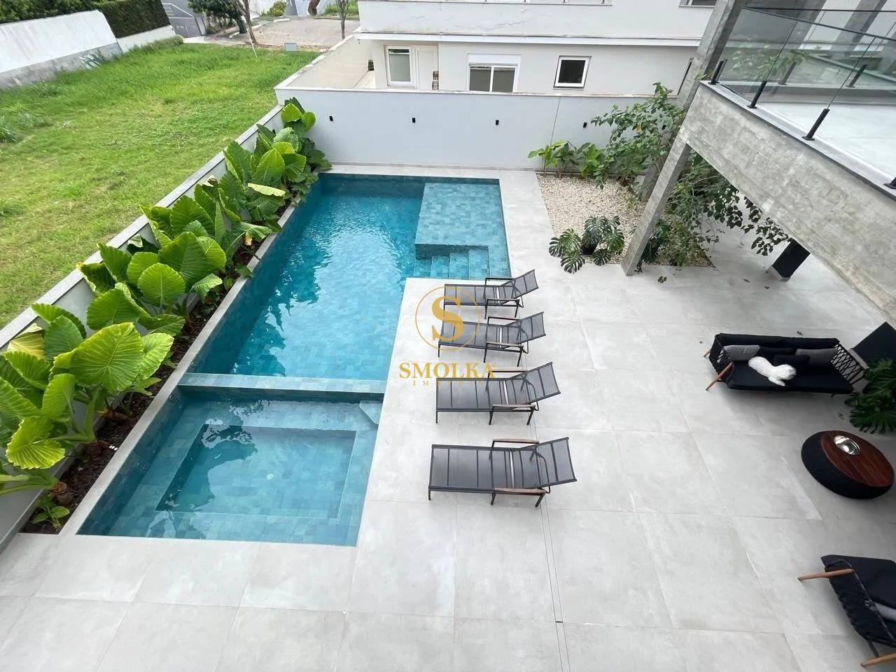 Меблированный дом 645 м² с 5 спальнями и 7 санузлами — photo 48