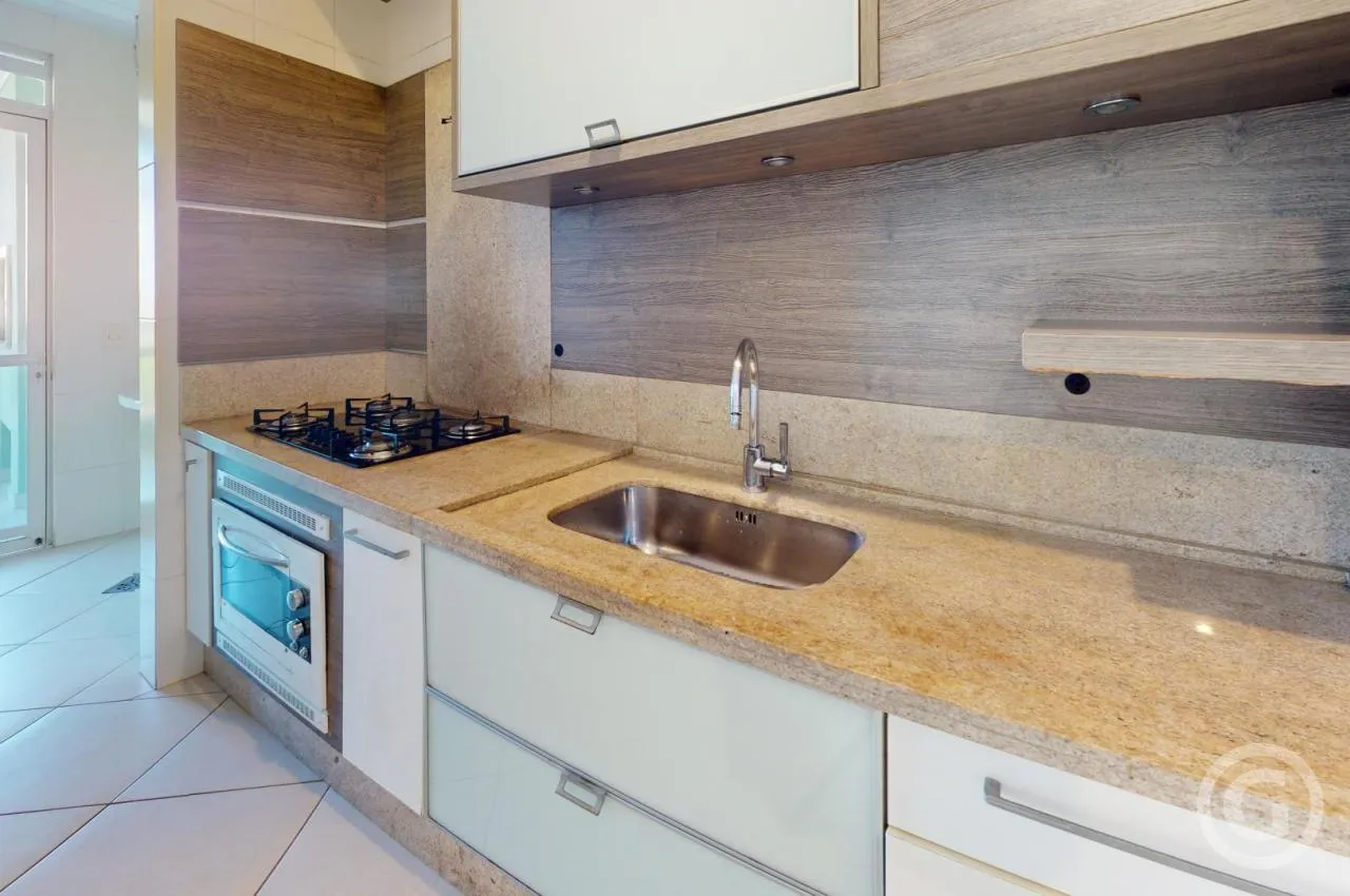 3-bedroom apartment with a washing machine — photo 5