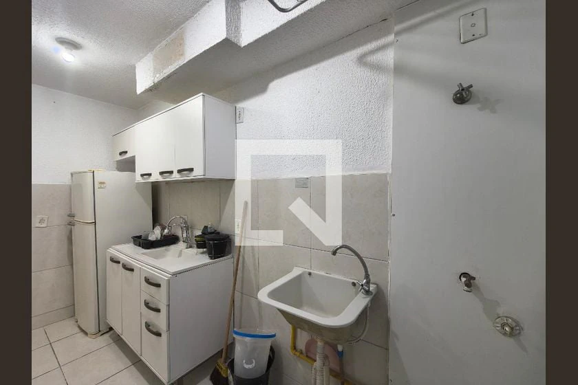 Apartamento amueblado de 2 dormitorios con cocina a gas — photo 17