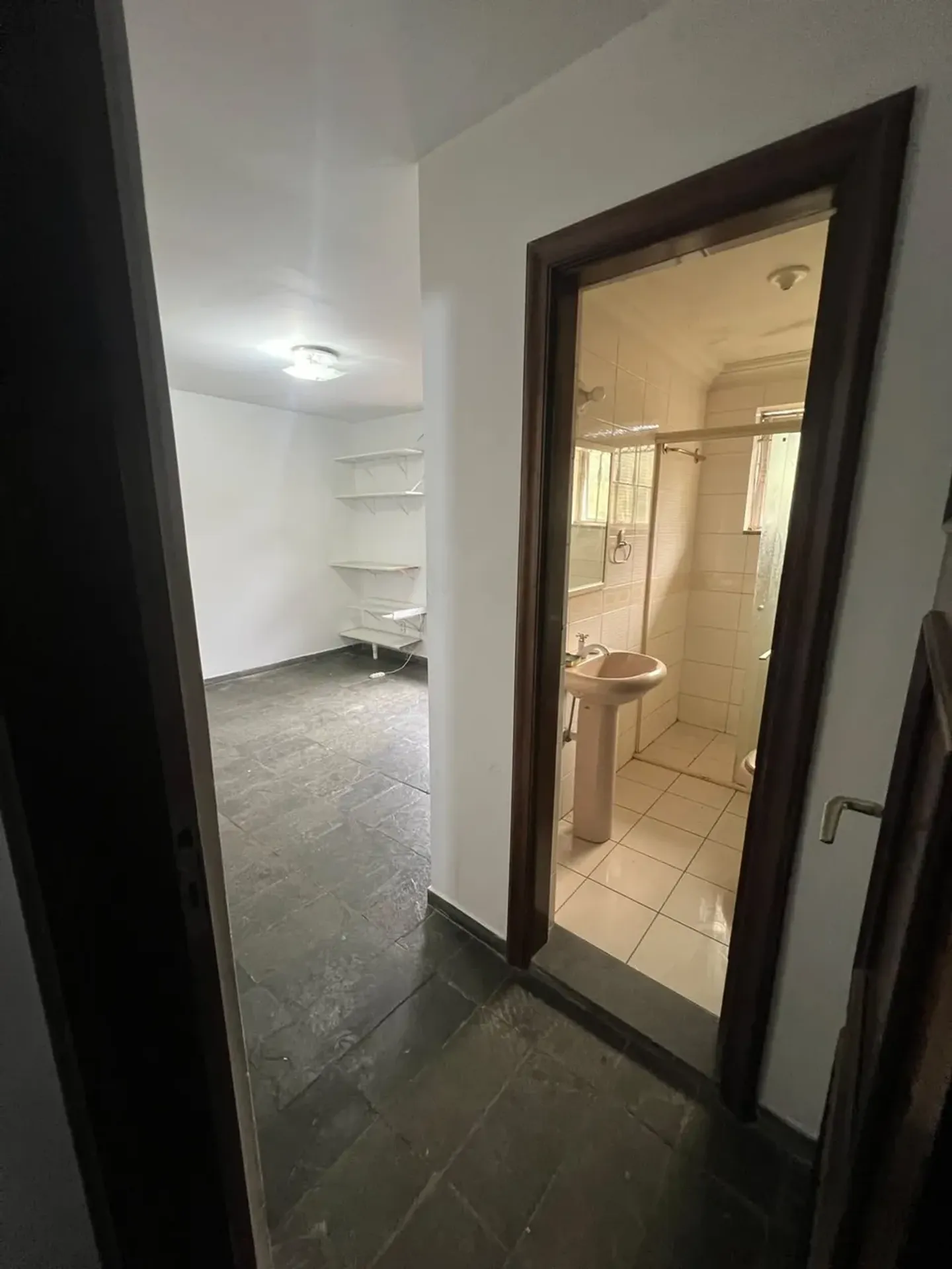 Duplex house with 4 bedrooms, 2 en-suites, 800 m² — photo 12