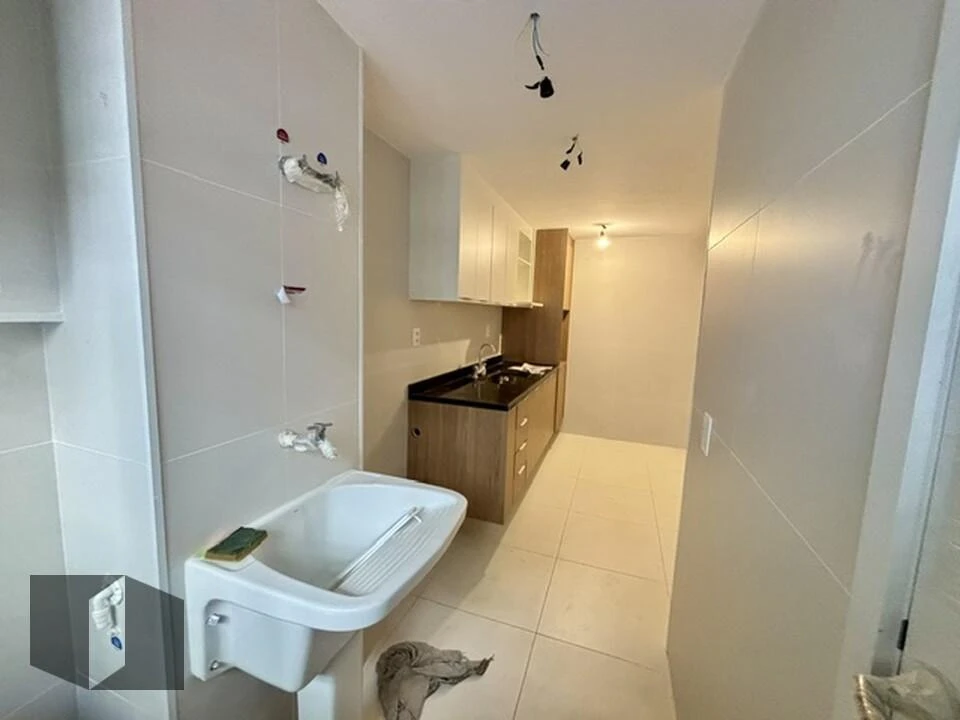 Apartamento com 3 quartos e 96 m², 1 vaga e varanda — photo 2