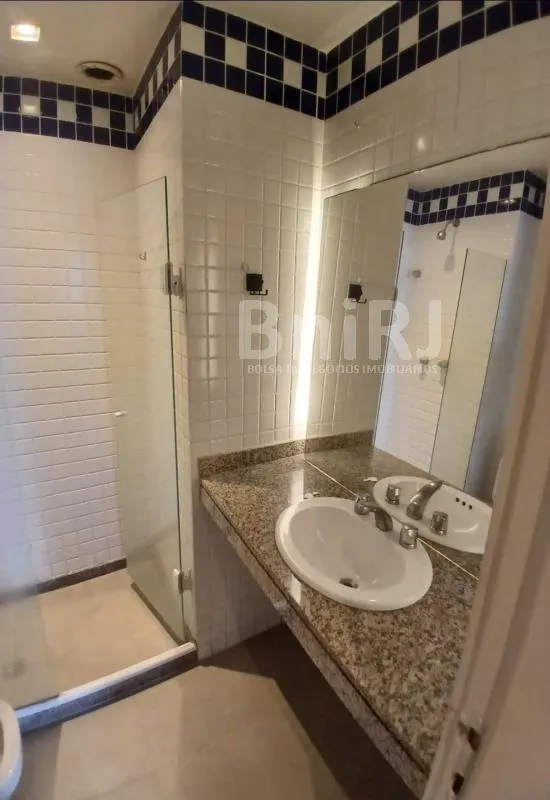 Apartamento de 2 dormitorios con balcón acristalado — photo 38