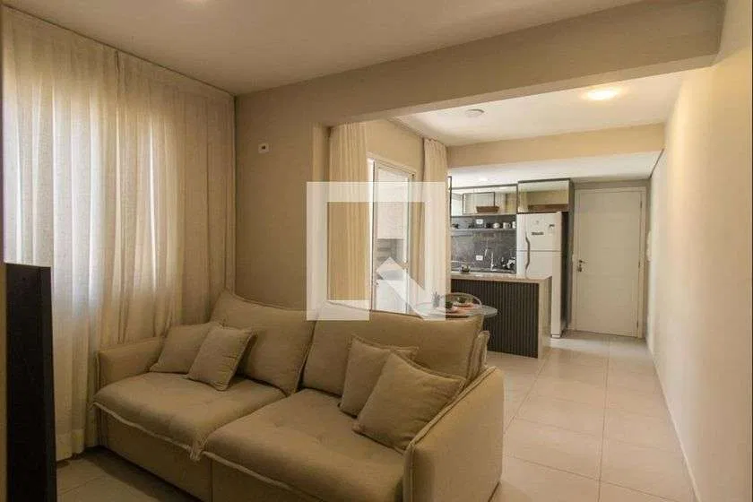 2-bedroom apartment with a walk-in closet in Curitiba — photo 9