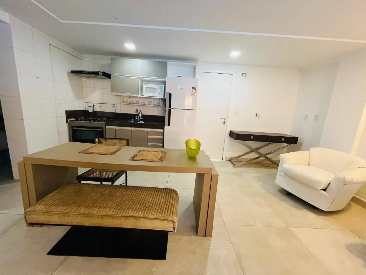 Furnished apartment with open-plan kitchen and 2 bedrooms — photo 8