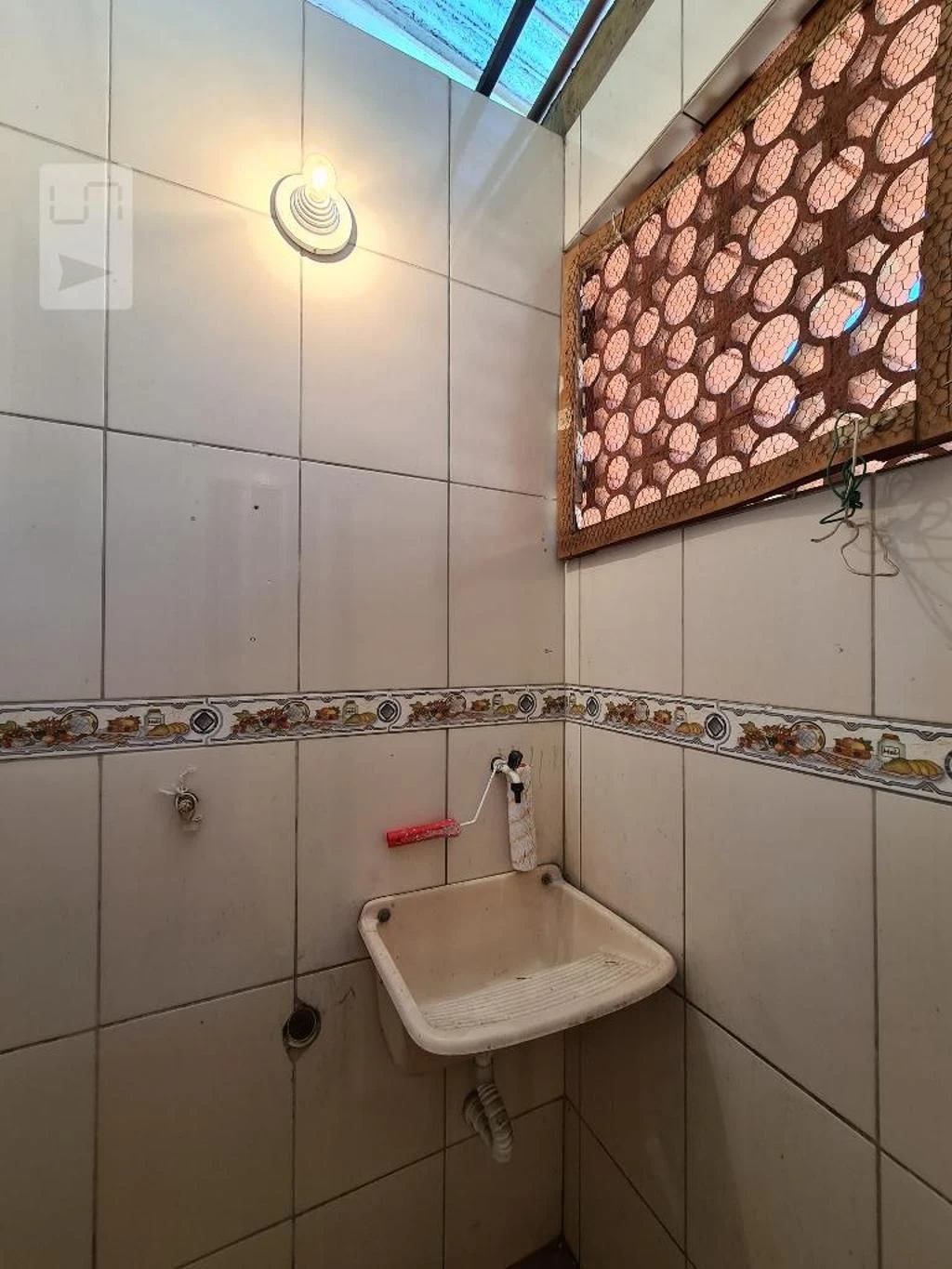 Unfurnished 1-bedroom apartment with 1 bath and no parking — photo 21