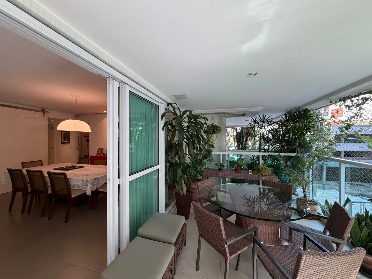 Apartamento com 3 quartos, 3 banheiros e varanda fechada — photo 23