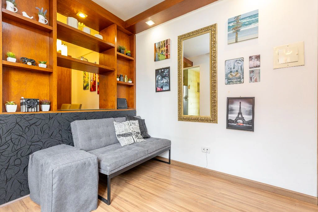 Furnished 2-bedroom apartment with an open-plan kitchen — photo 5