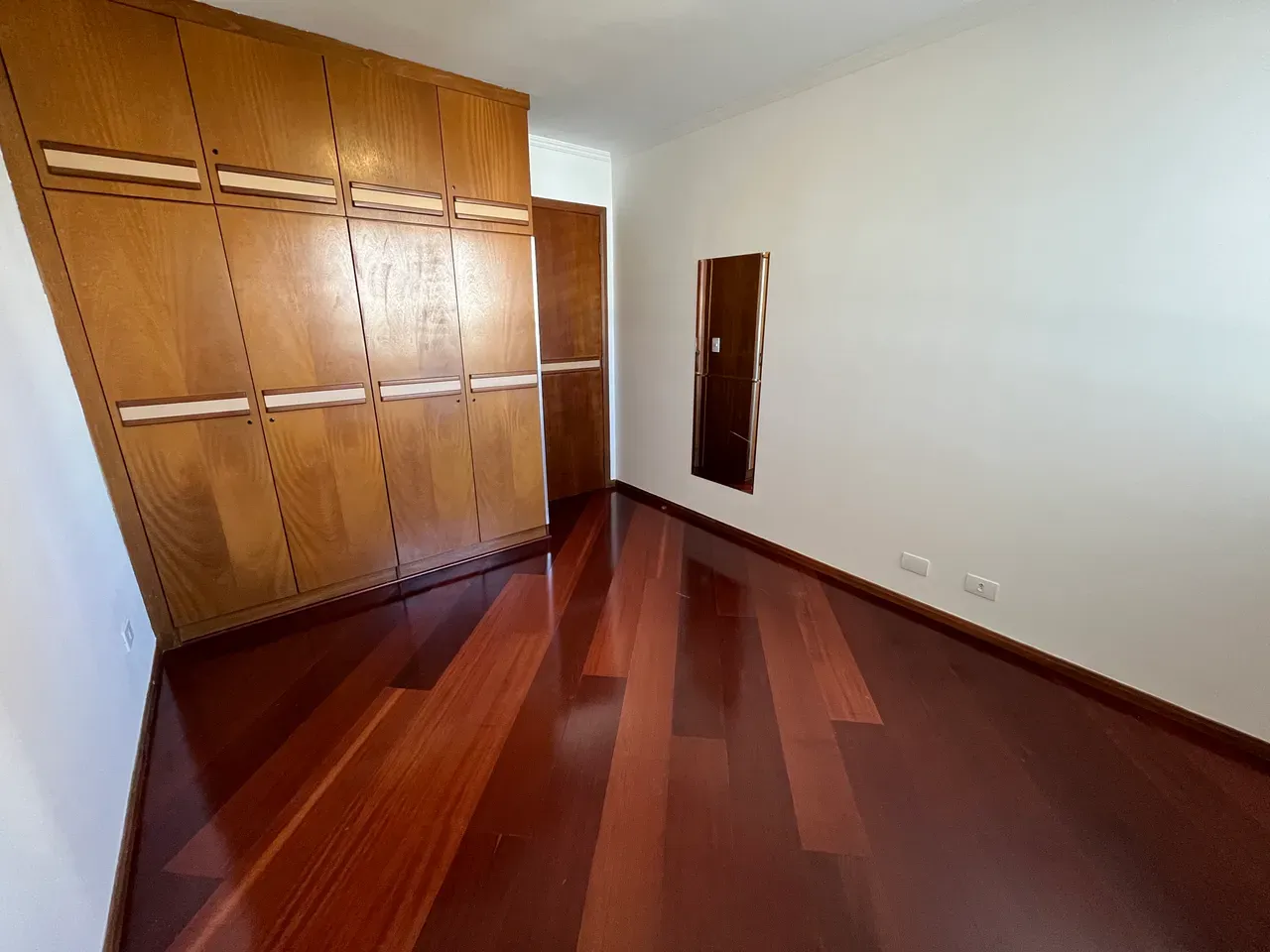 3-bedroom apartment with 3 bathrooms and 2 parking — photo 21