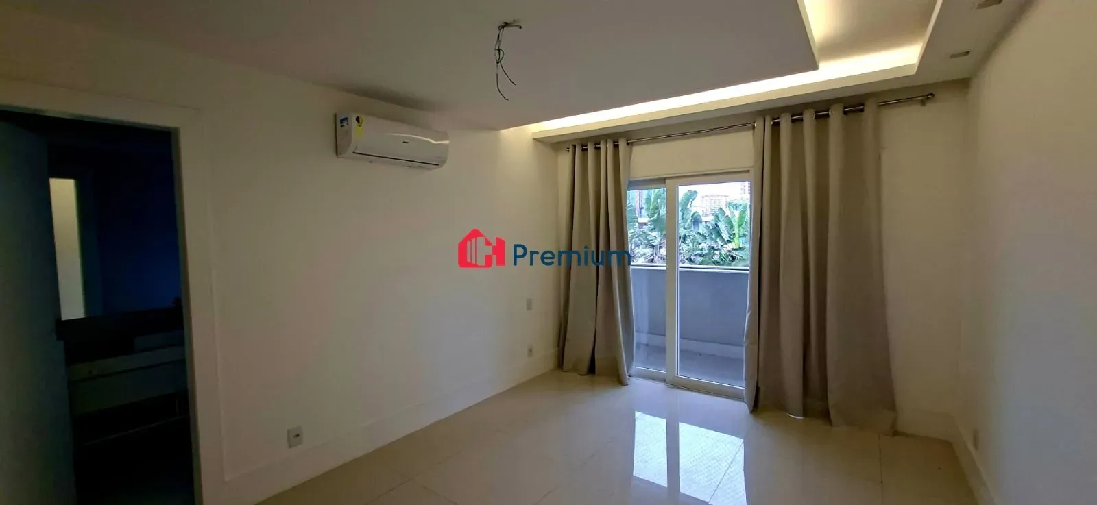 Casa com 5 suítes e 7 banheiros, 5 vagas — photo 10