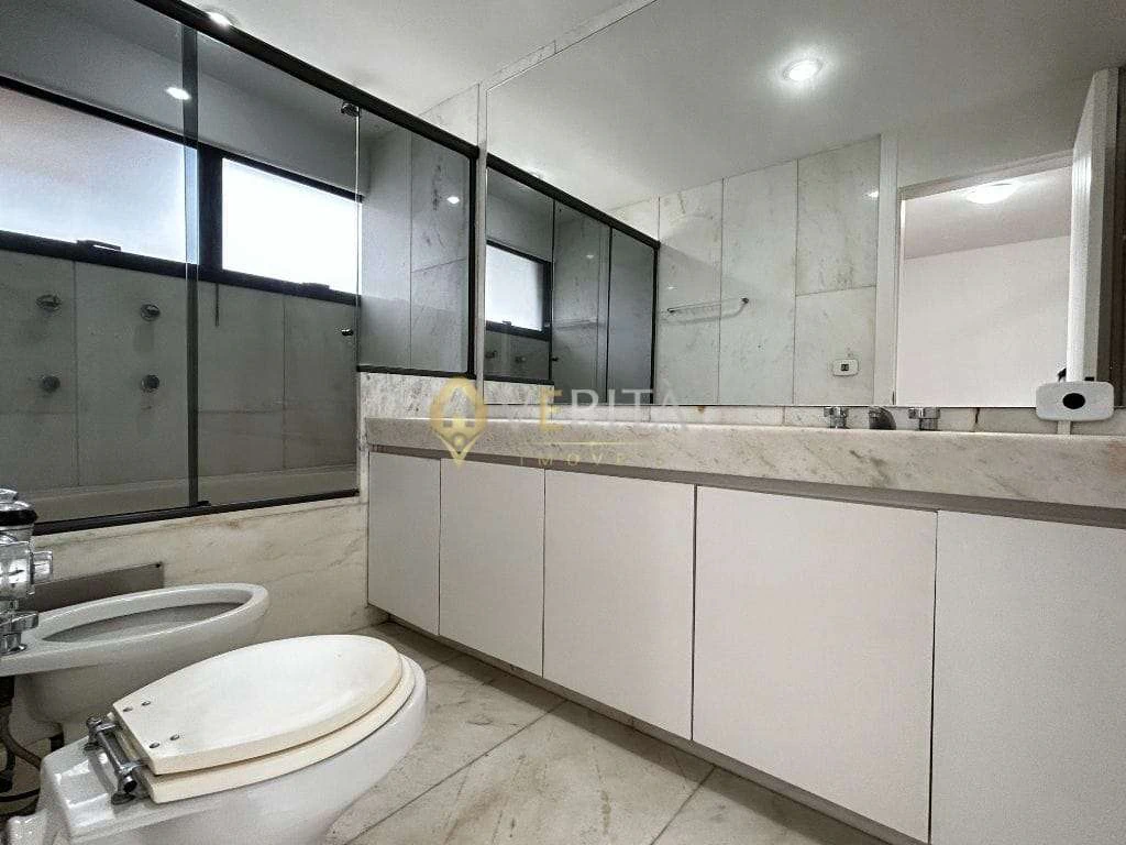 4-bedroom apartment with 4 en-suite baths and 380 m² — photo 17