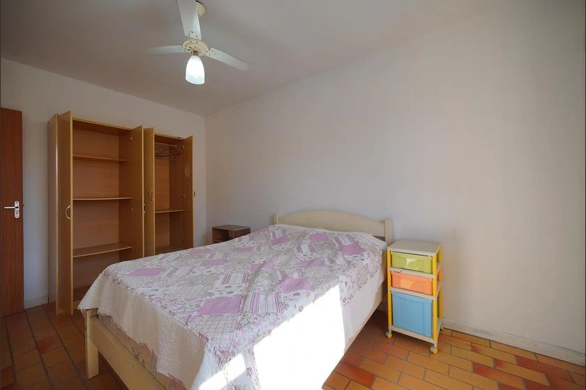 House with 4 bedrooms and a private garden — photo 11