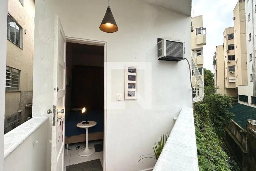 2-bedroom apartment with a home office — photo 13