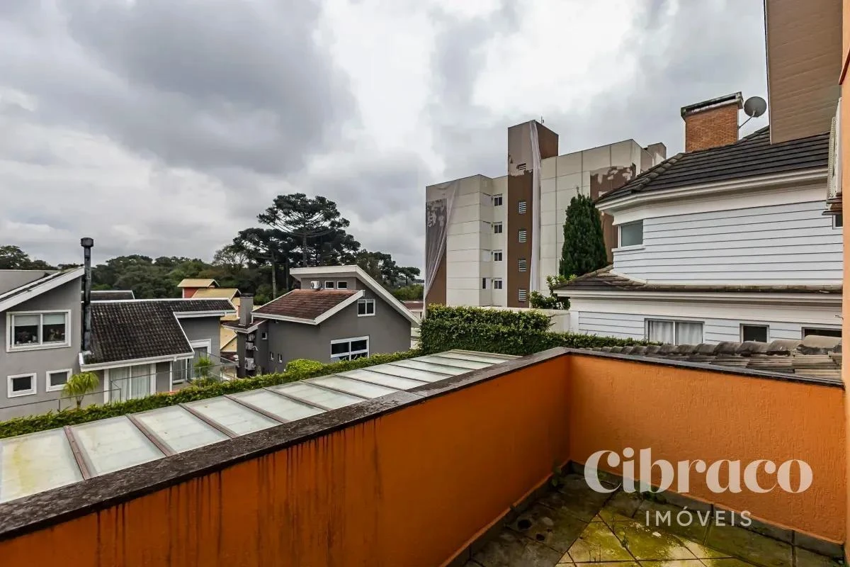 Ванна та 4 спальні: будинок 327 м² — photo 26