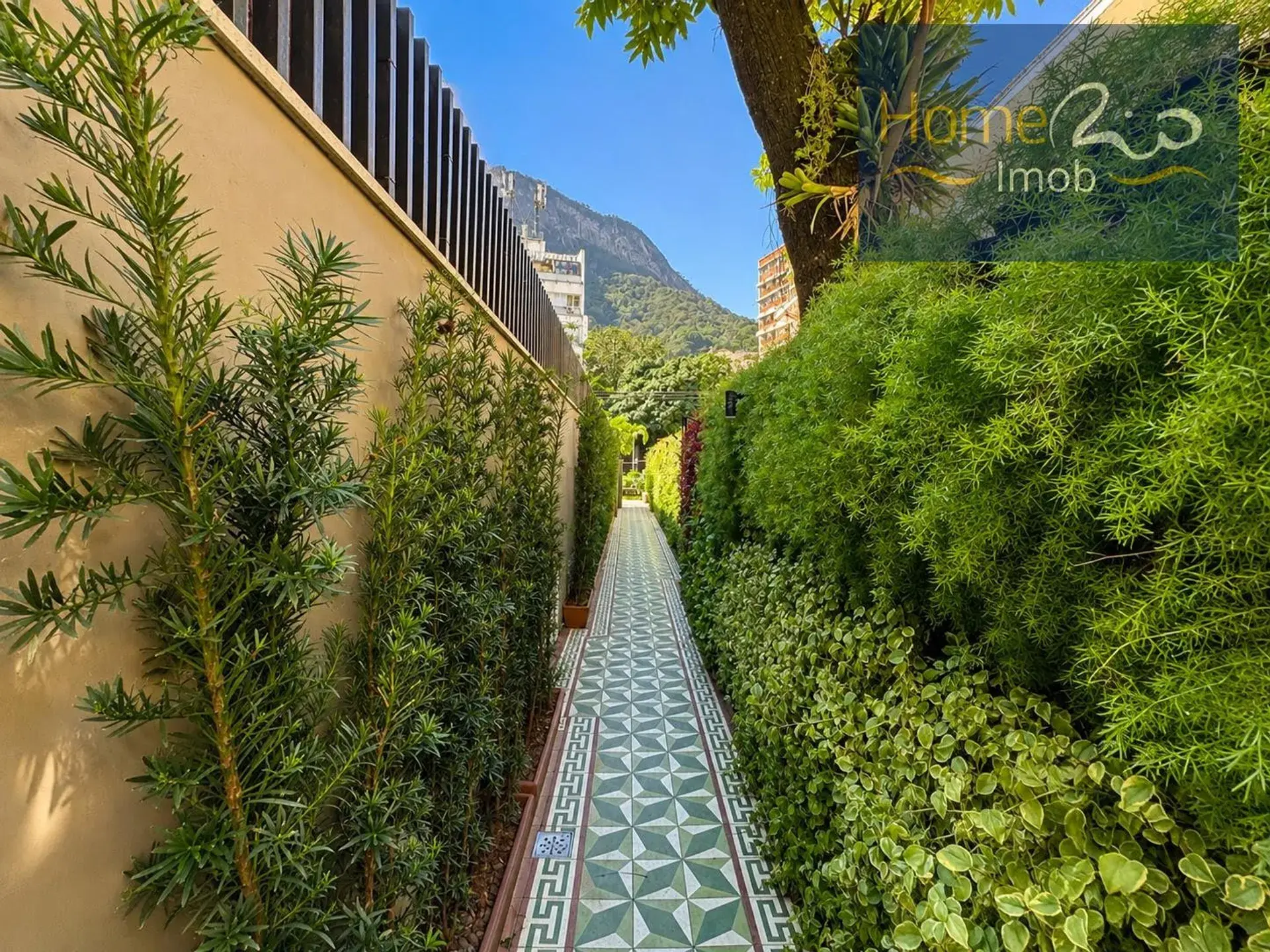 Apartment on the 2nd floor with a mountain view — photo 25