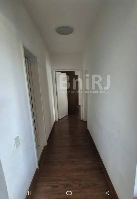 2-bedroom apartment in a building with a pool — photo 18