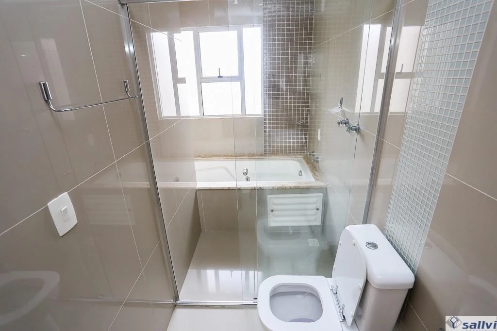 102 m² house with a bathtub and a grill on the balcony — photo 28