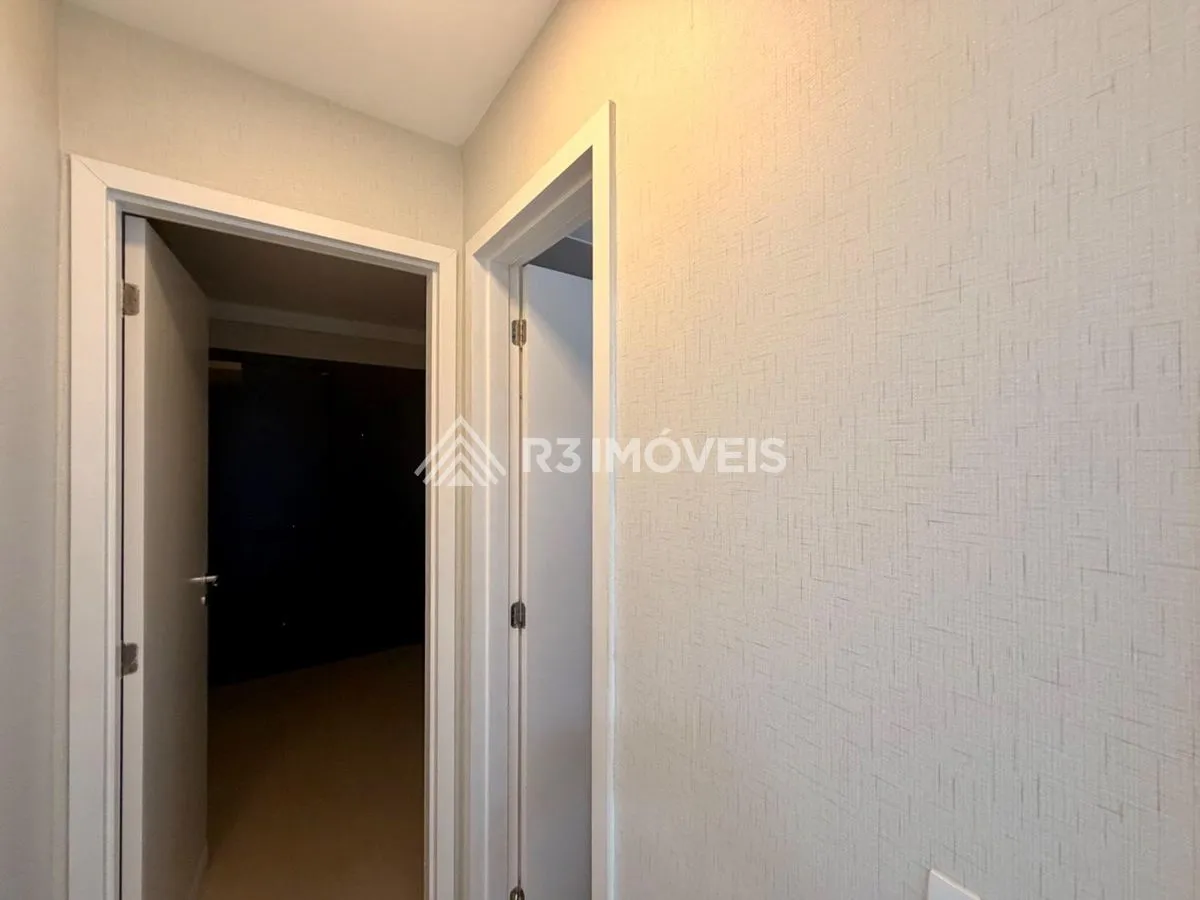 Floor-to-ceiling windows in a 3-bedroom apartment, 160 m² — photo 32