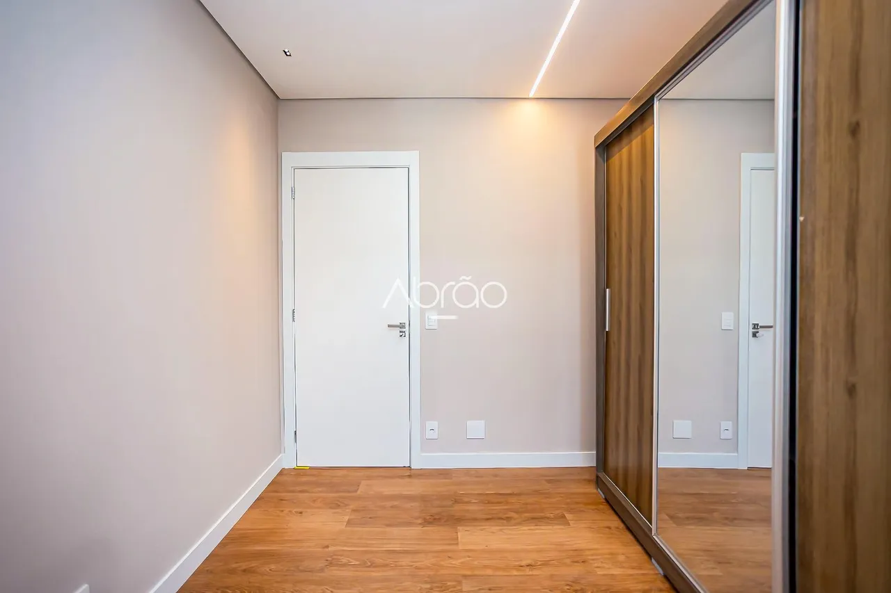Apartamento de 132 m² com 3 suítes e área de lavanderia — photo 9
