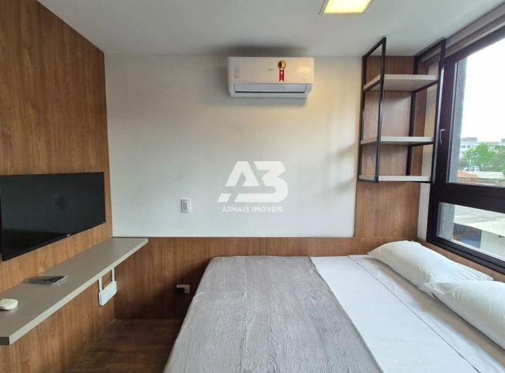 Estudio amueblado de 20 m² con rincón de trabajo listo — photo 7