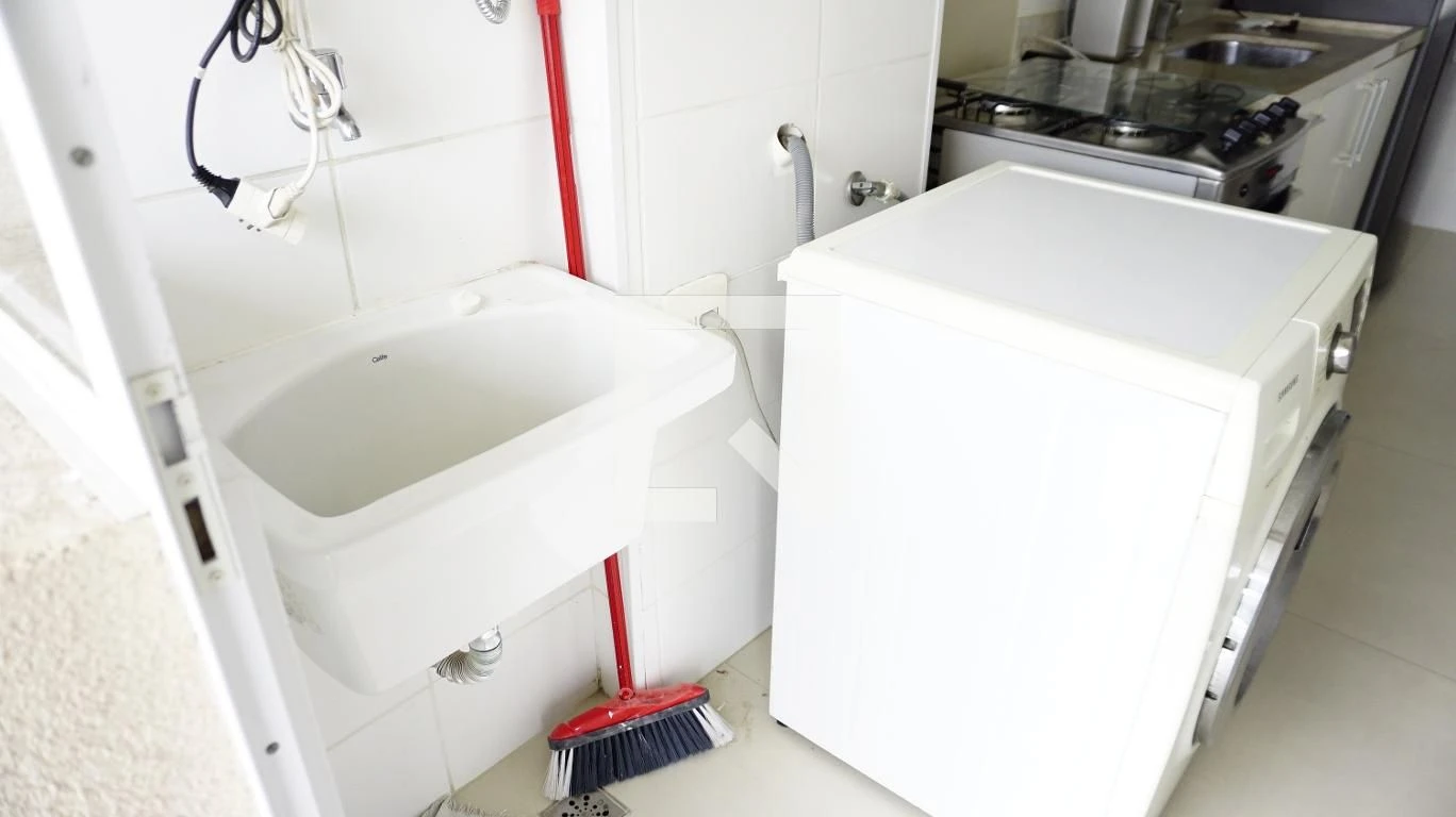 2-bedroom apartment with a washing machine — photo 5
