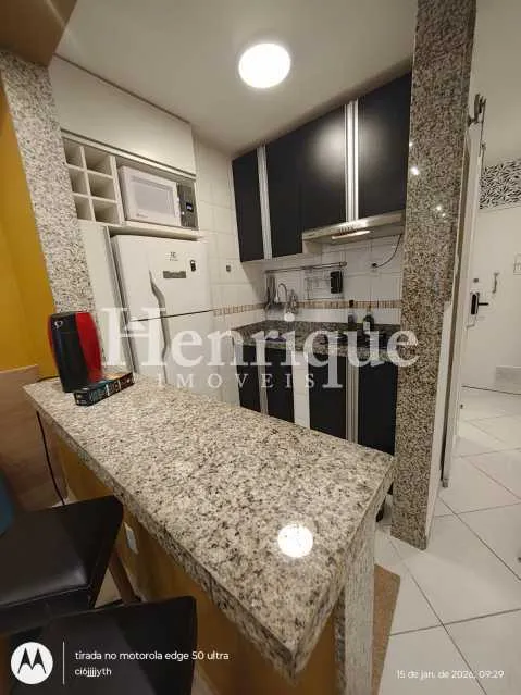 Furnished studio with 1 bedroom and 1 bathroom — photo 2