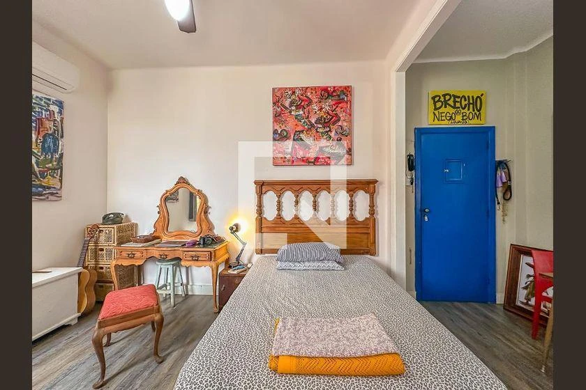 Furnished studio, 33 m², with a home office — photo 6