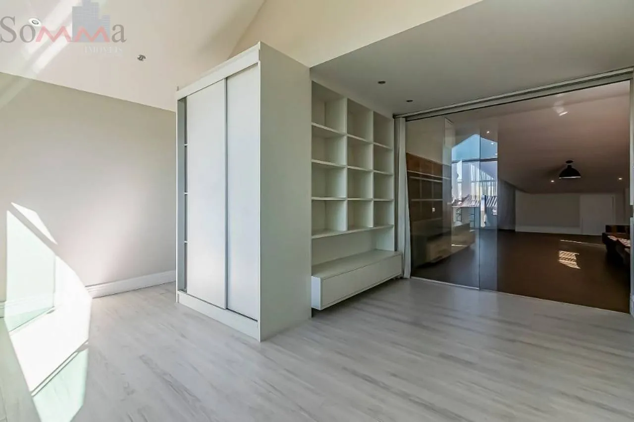 Furnished house, 323 m², with a bathtub — photo 57