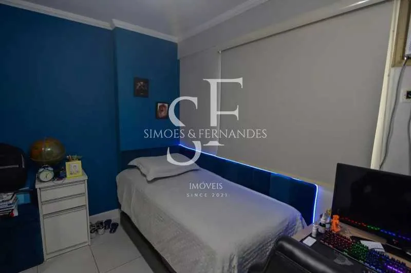 Apartment with 4 bedrooms, balcony and terrace — photo 13