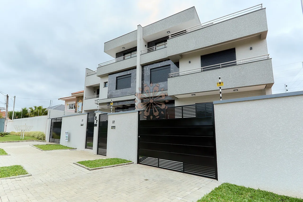 House with 3 bedrooms and 230 m² plus shared BBQ area
