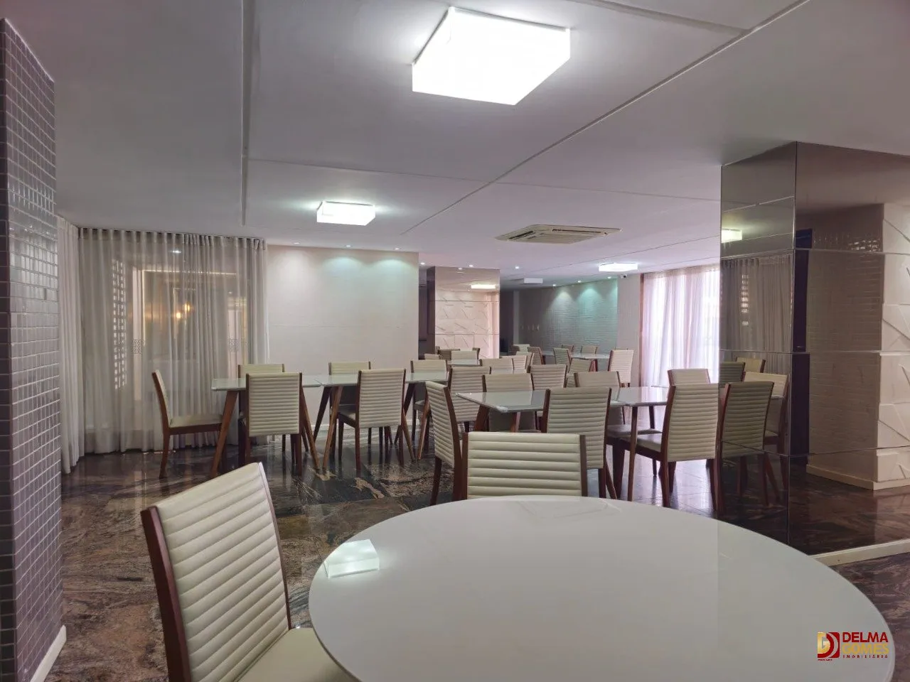3-bedroom apartment, 1 with its own bathroom, 128 m² — photo 4