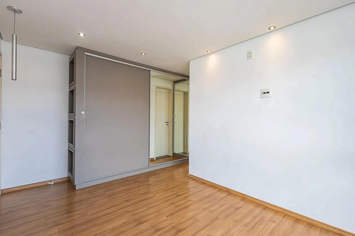 Apartamento de 3 quartos com varanda envidraçada — photo 8