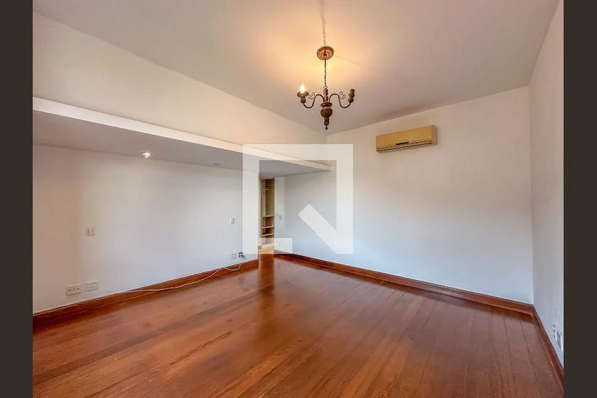 Apartment, 275 m², with a walk-in closet — photo 10