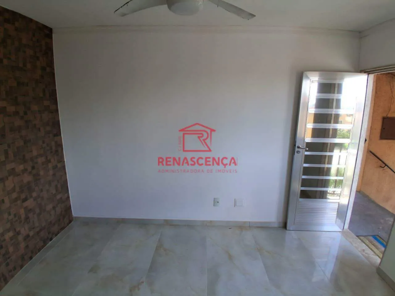 Unfurnished apartment with 2 bedrooms and 1 bathroom — photo 25