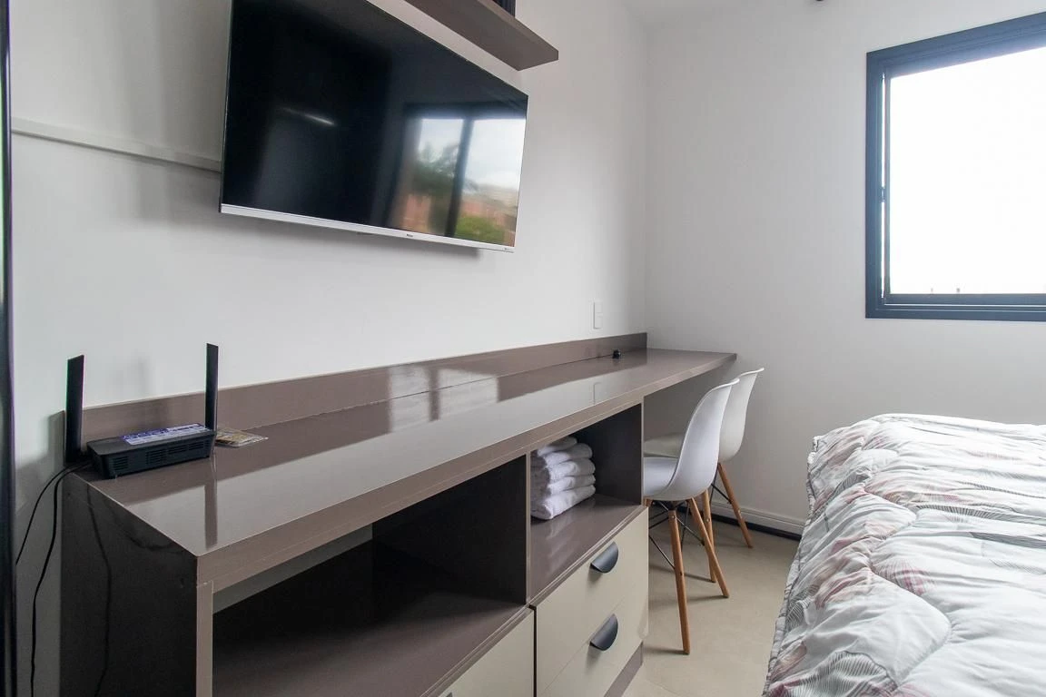 Furnished studio, 20 m², with floor-to-ceiling windows — photo 12