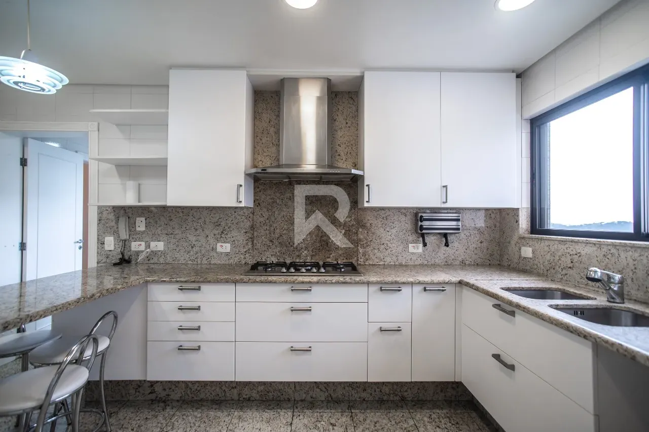 Apartamento de 4 dormitorios, 250 m², 4 baños y 4 plazas — photo 14