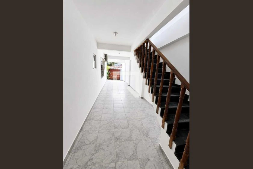 House with 5 bedrooms, en-suite and 3 parking spots — photo 12