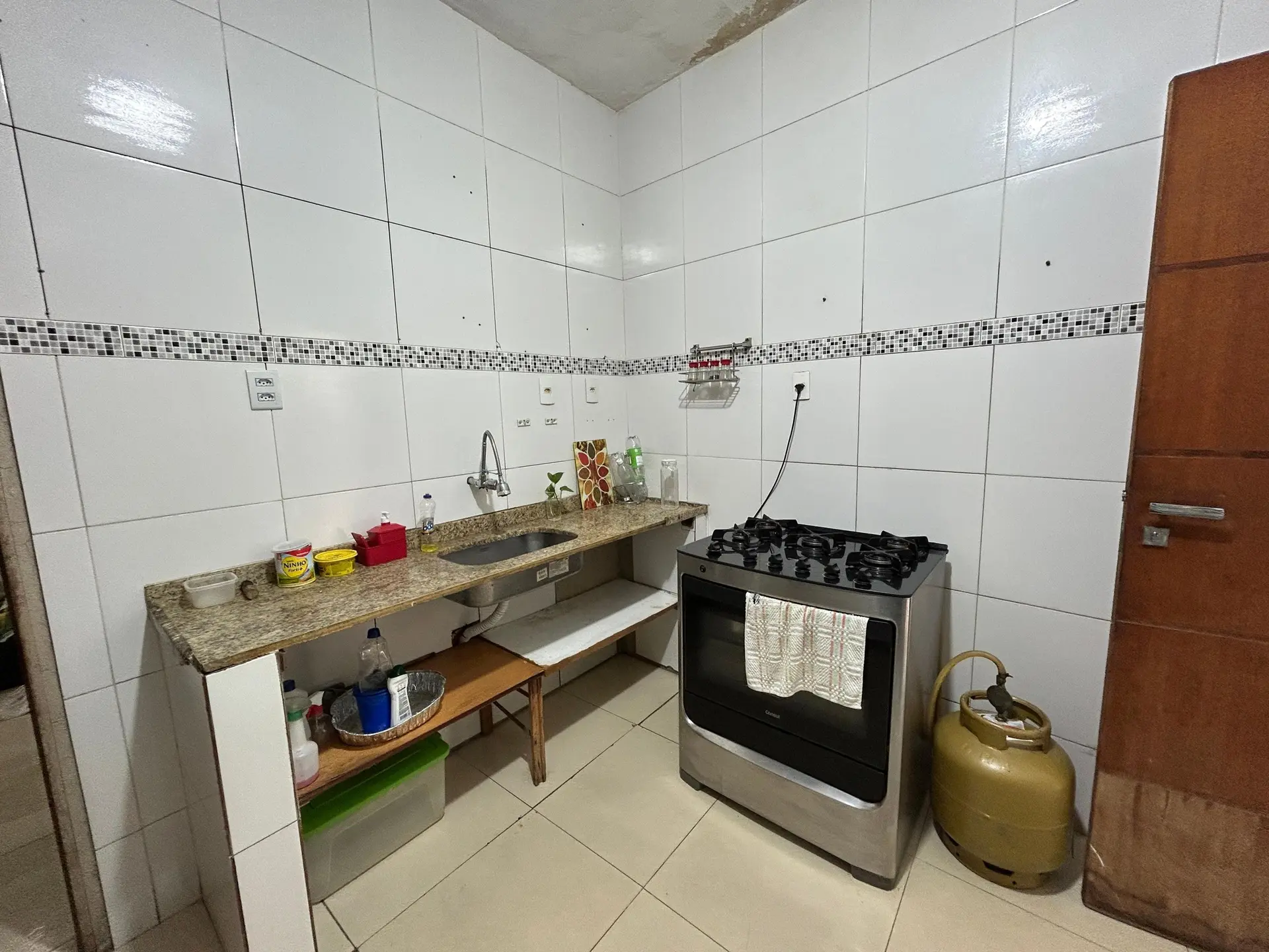 Rental house with 2 en-suite bedrooms and balcony — photo 15