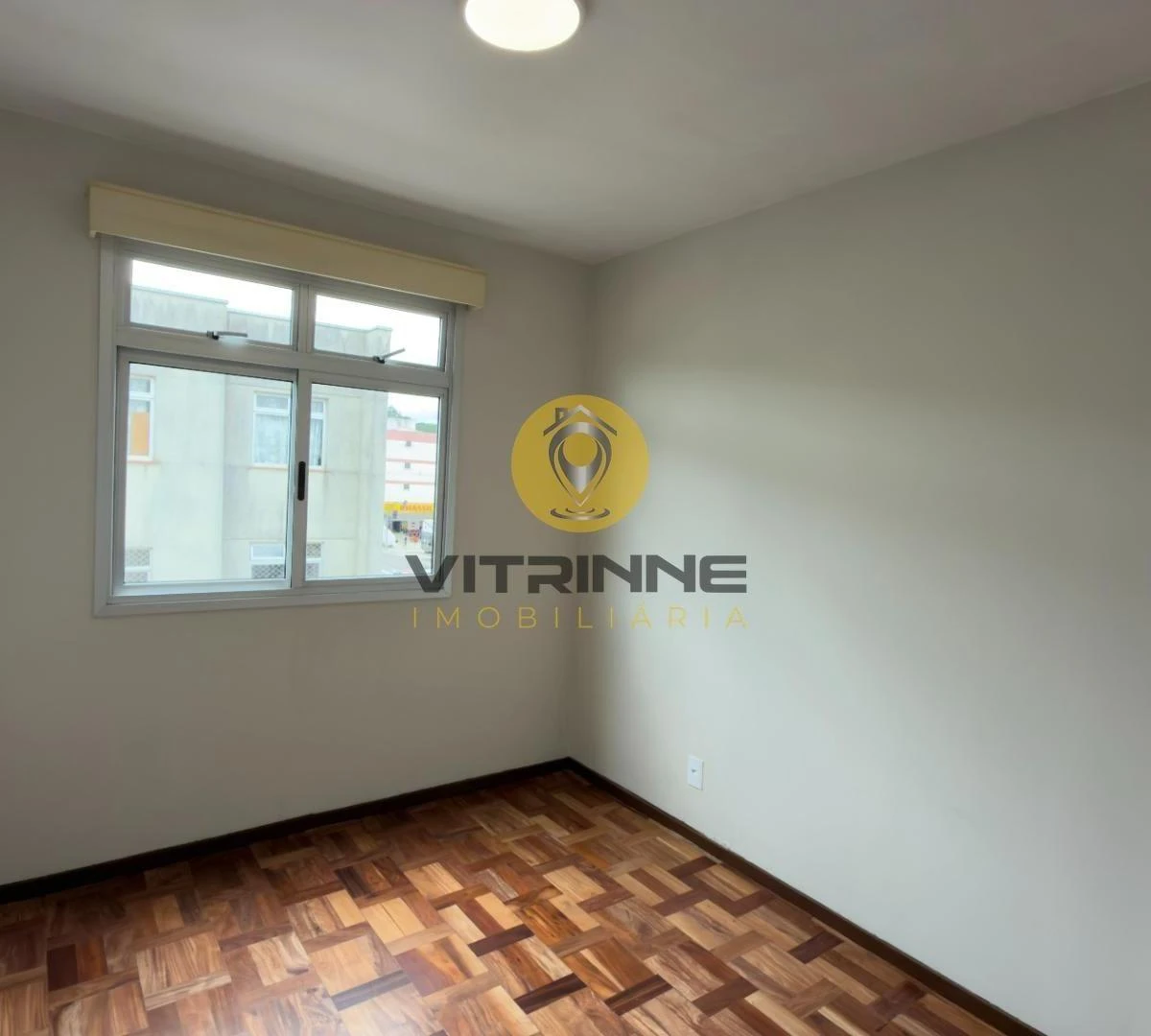 Apartment, 83 m², with wood or laminate floors — photo 4
