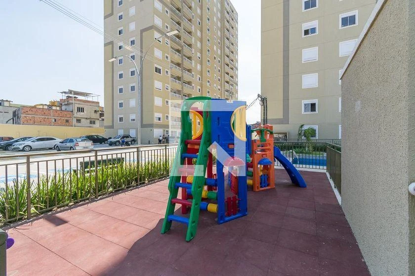 2-bedroom apartment in a building with a pool — photo 29