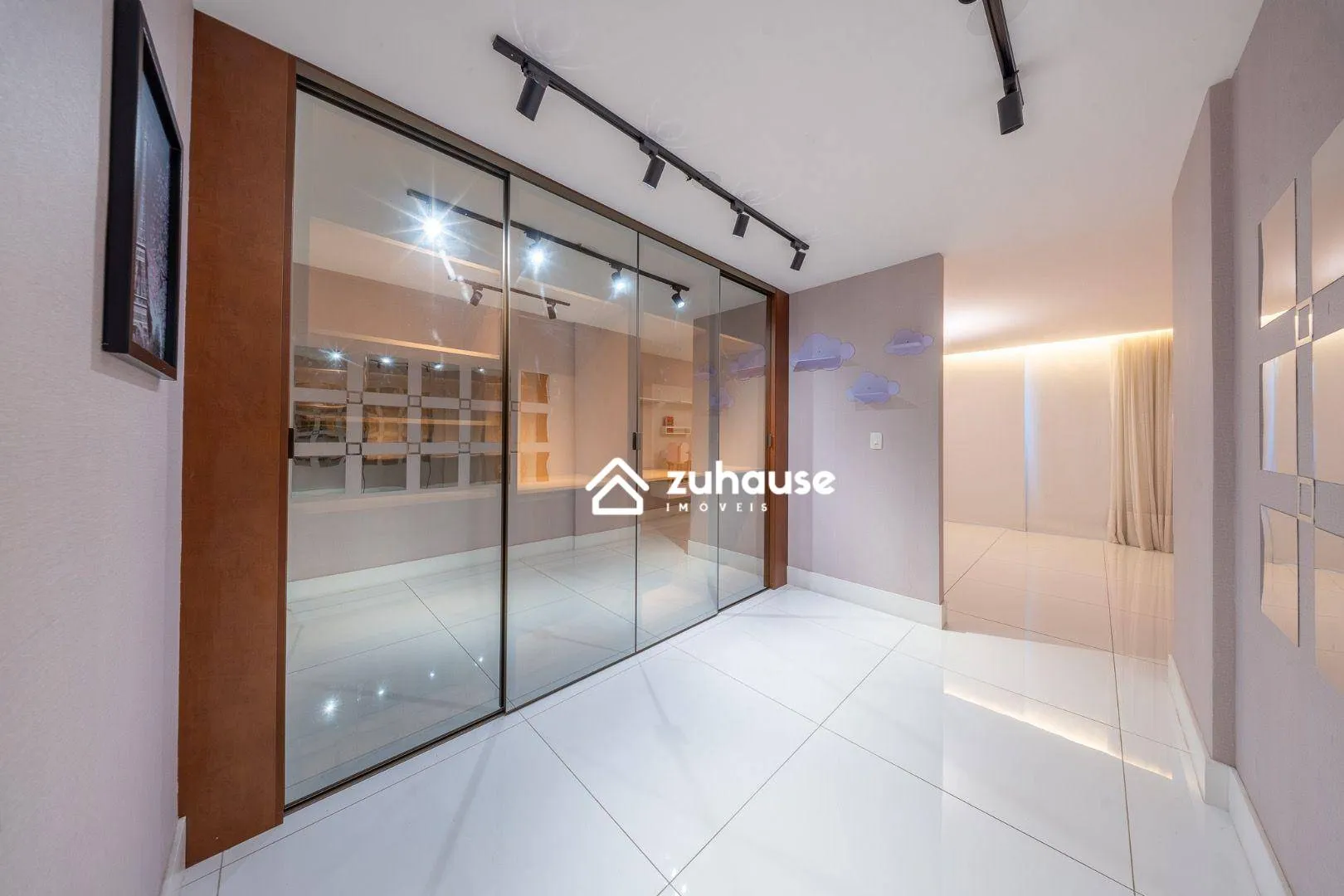 Unfurnished house with 4 bedrooms and open-plan kitchen — photo 26